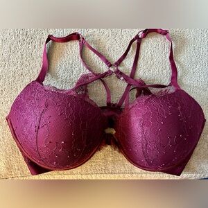 Victoria Secret Elegant Lace Bra in Burgundy